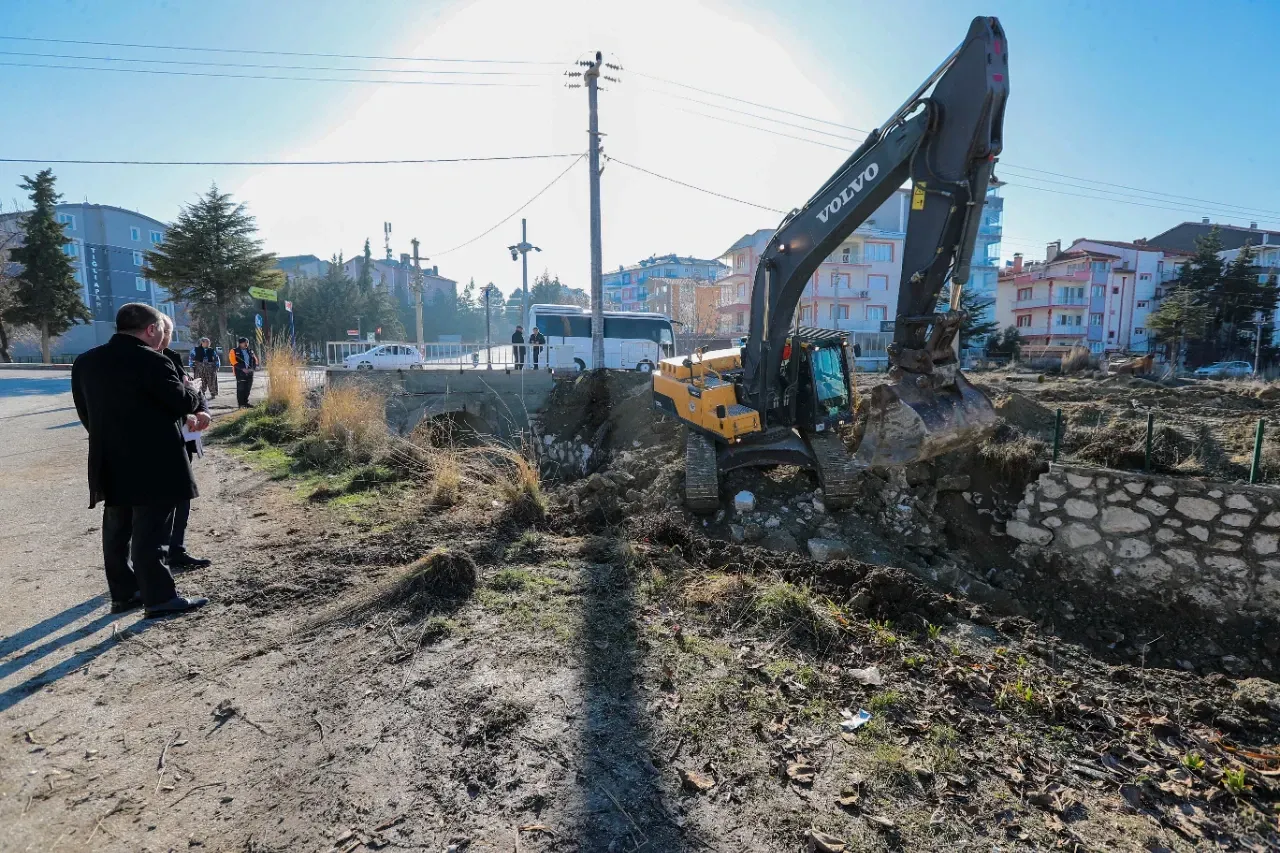 Burdur’un Tehlikeli Kavşağında Çözüm 5