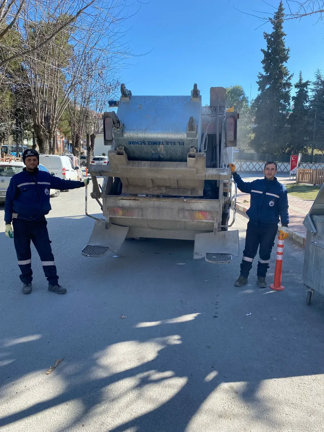 Burdur Belediyesi, Sabah 6’Da Temizlik Çalışmalarına Başlıyor! 1