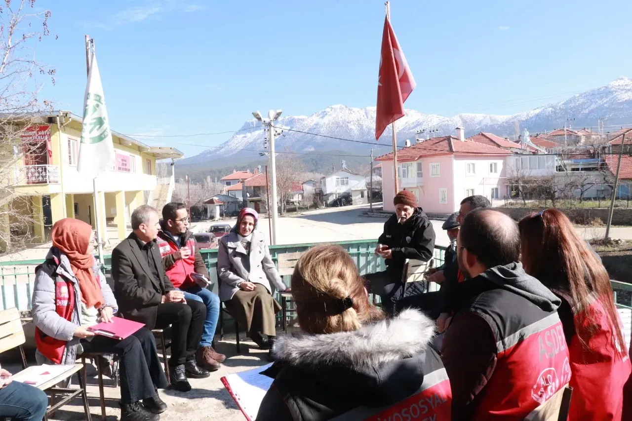 Burdur’da Aile Yılı Ziyaretleri Sürüyor