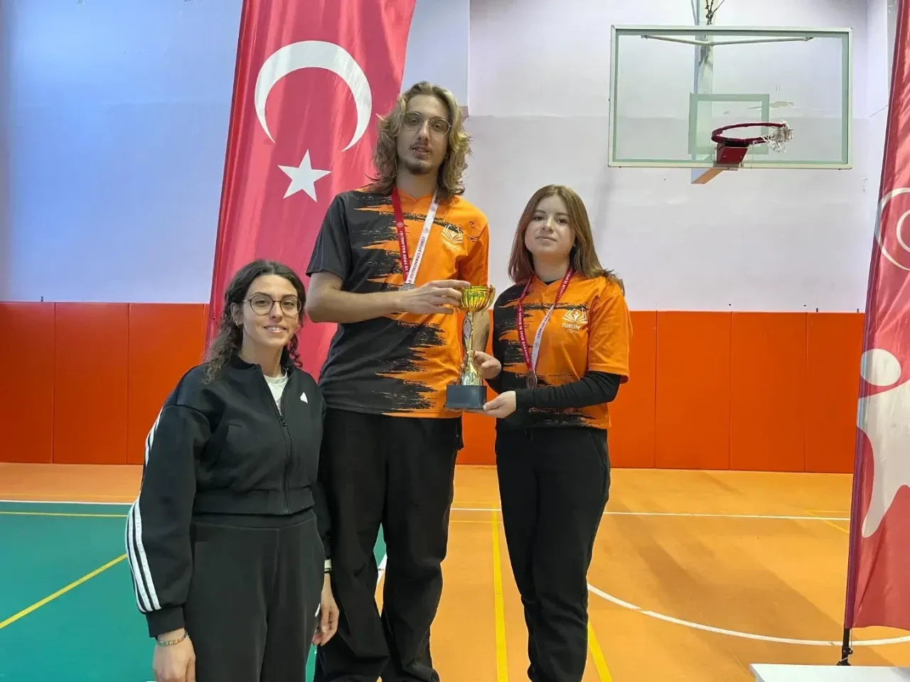 Burdur'da Floor Curling Mücadelesi Tamamlandı! 3