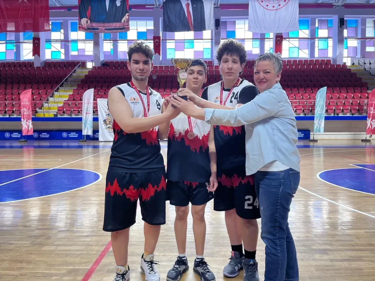 Burdur’da Nefes Kesen 3X3 Basketbol Finali! 1