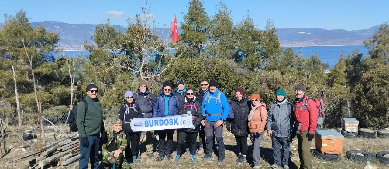 Doğaseverler Alyazma Çamlığı’nda Doğa Yürüyüşü Yaptı! Kapak