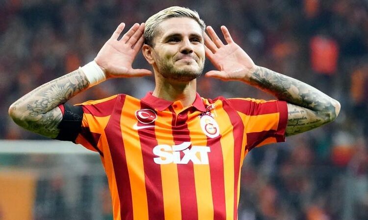 Galatasaray, sezonu kapatan Mauro Icardi Fenerbahçe derbisi için özel olarak davet edildi.