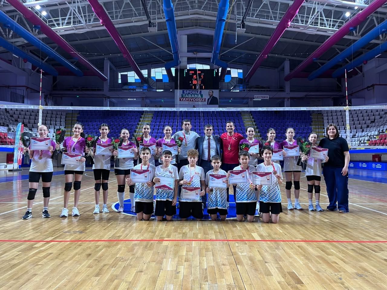 Küçükler Voleybol Grup Birinciliği Burdur’da Nefes Kesti! 4