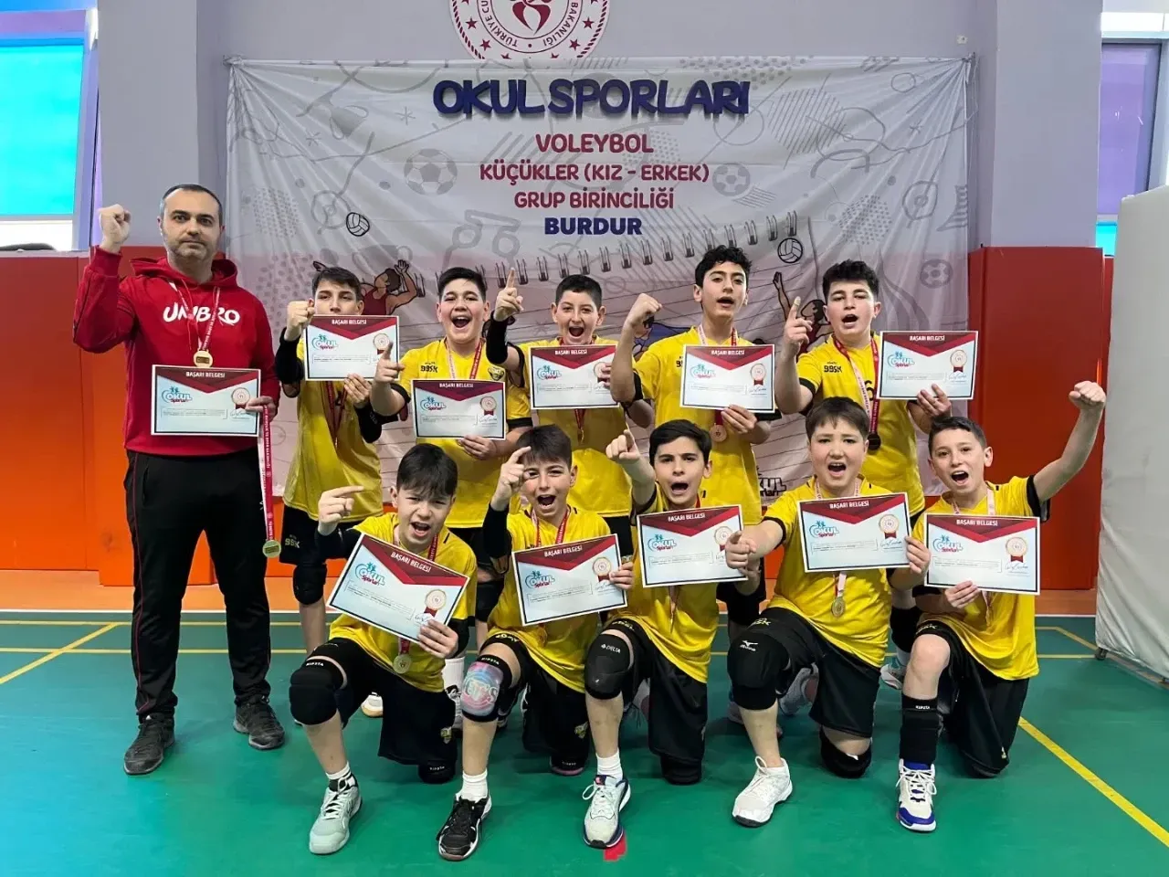 Küçükler Voleybol Grup Birinciliği Burdur’da Nefes Kesti! 5