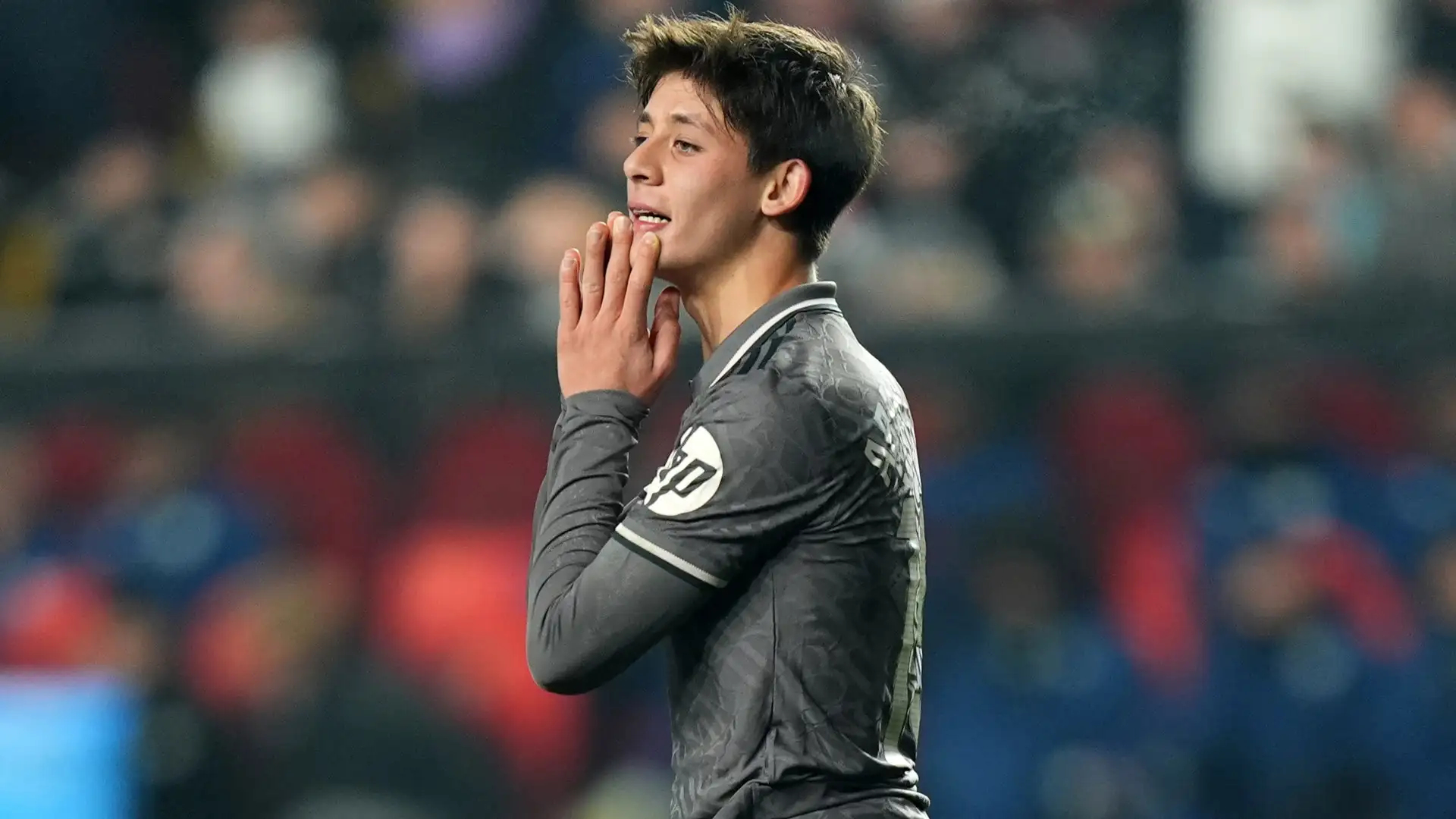 Arda Güler'in Real Madrid'deki geleceği giderek belirsizleşiyor.