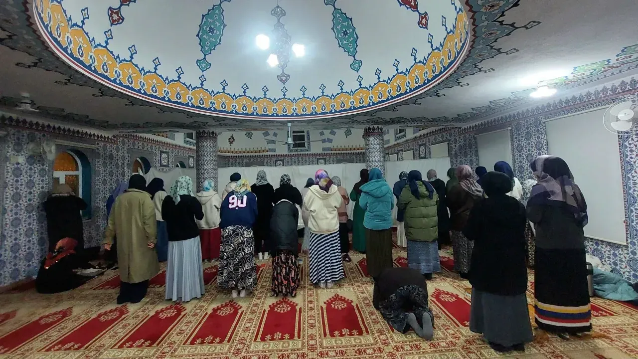 Bucak’ta Ramazan Coşkusu! Gençler İlk Sahurda Buluştu 2