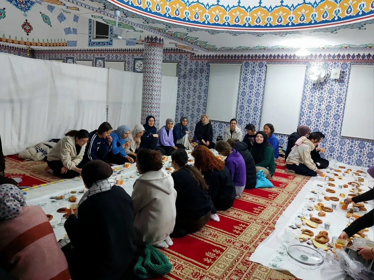 Bucak’ta Ramazan Coşkusu! Gençler İlk Sahurda Buluştu 4