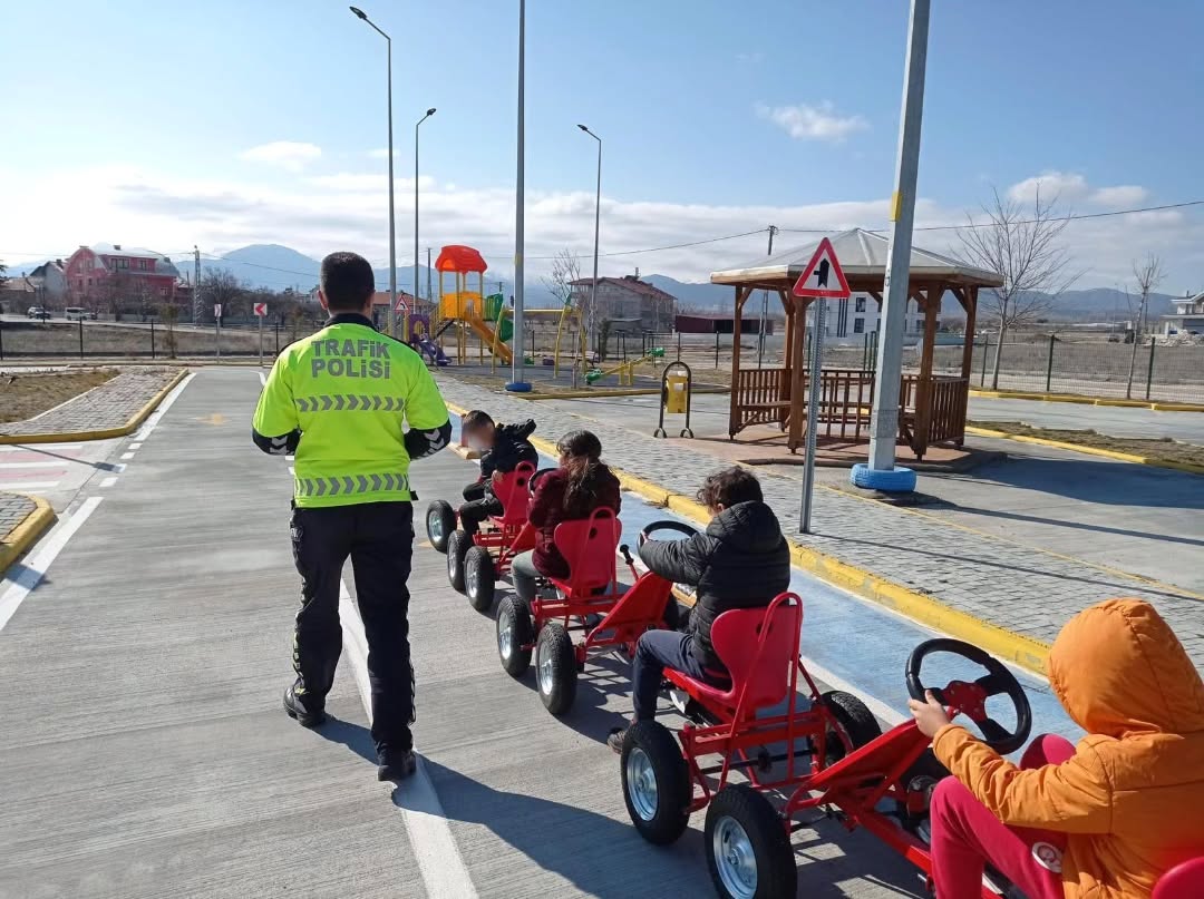 Trafik Eğitim1