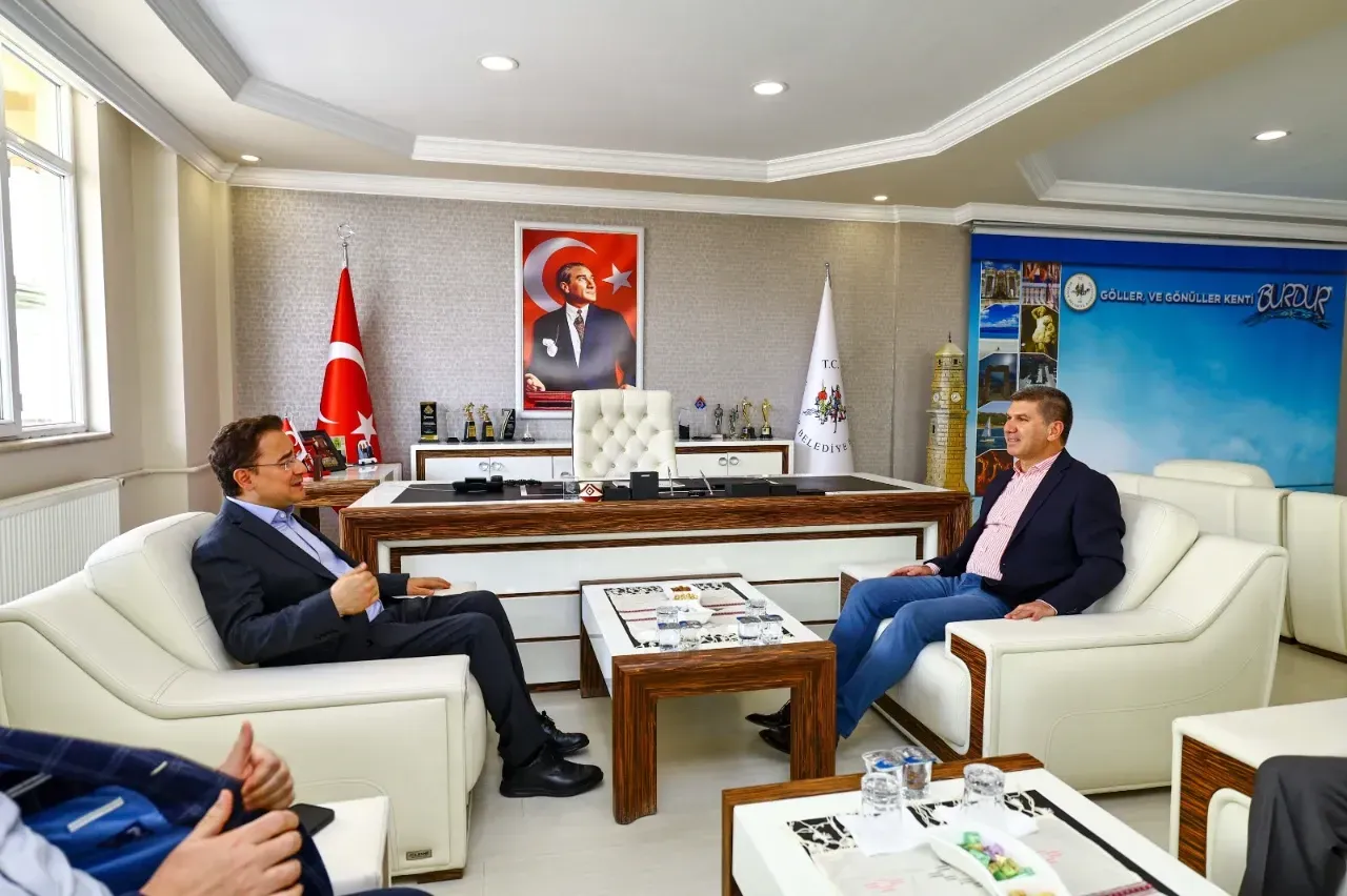 Deva Lideri Babacan, Burdur’da Başkan Ercengiz’i Ziyaret Etti 2