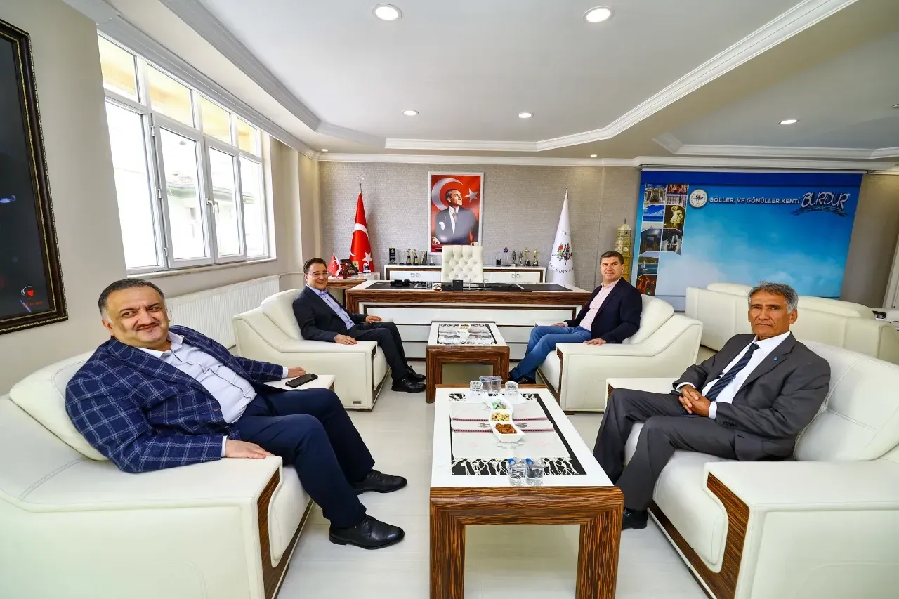 Deva Lideri Babacan, Burdur’da Başkan Ercengiz’i Ziyaret Etti 4