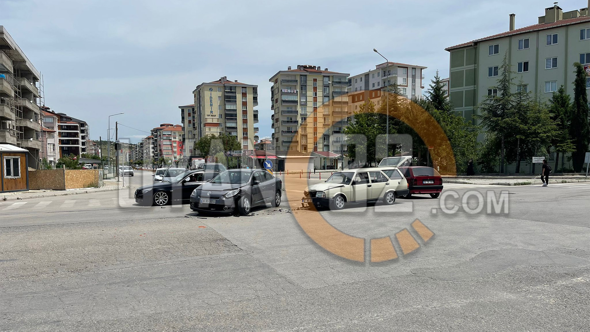 Aynı Noktada Bir Kaza Daha Mahalle Sakinleri Önlem İstiyor