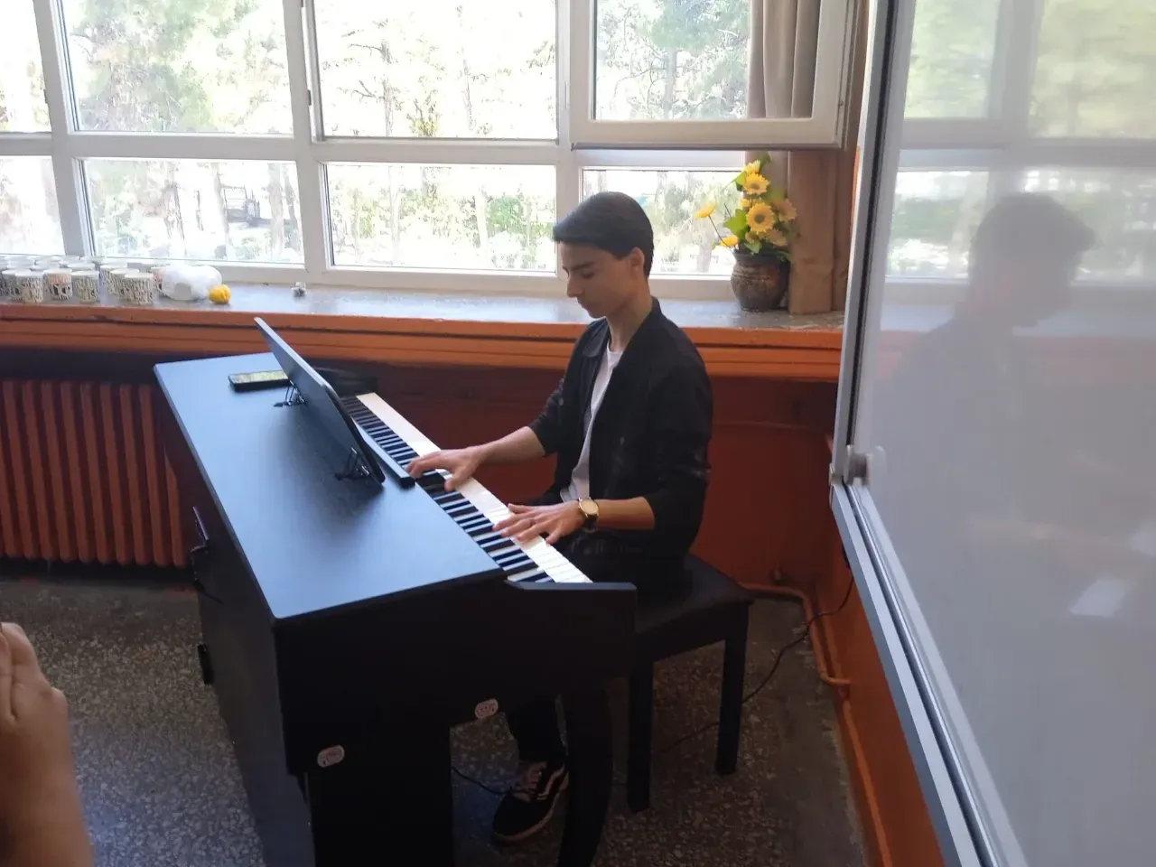 Burdur Lisesi Öğrencilerinden Sanat Dolu Yıl Sonu Sergisi! 3