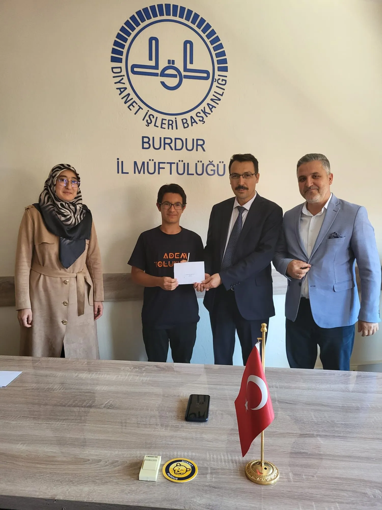 Burdurlu Gençlerden Umre Yolunda Büyük Başarı! 3