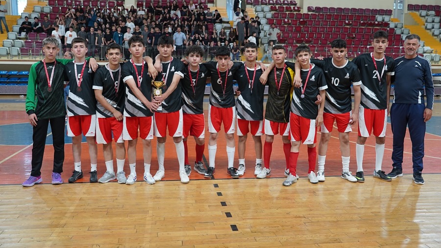 Genç B Futsal İl Şampiyonları Belli Oldu1