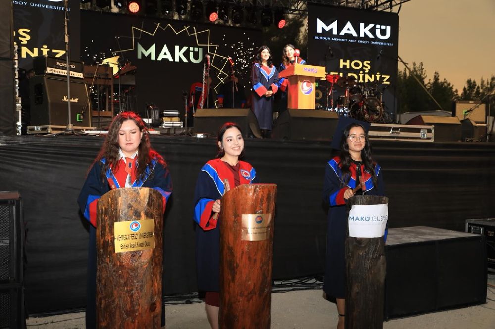 Makü Gölhisar’da 1184 Mezun İçin Coşkulu Tören 3