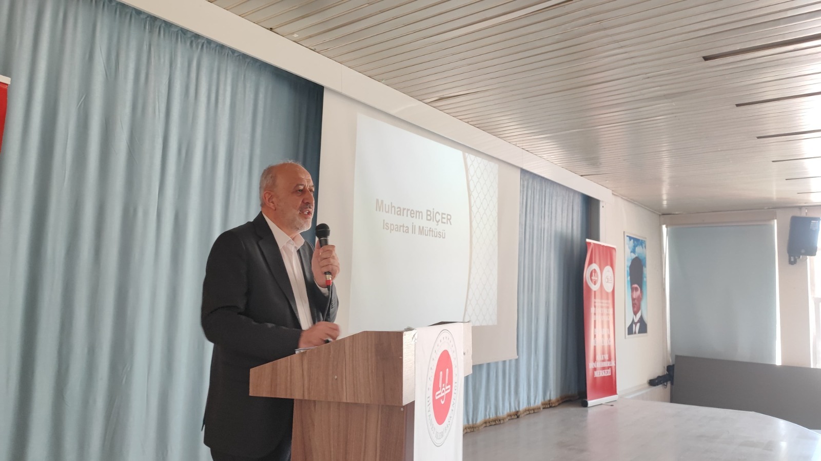 Muharrem Bi̇çer