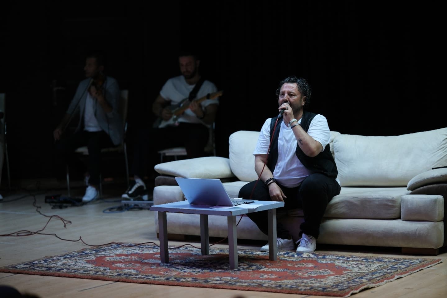 Öğrenciler İçin Sahne Aldı (5)