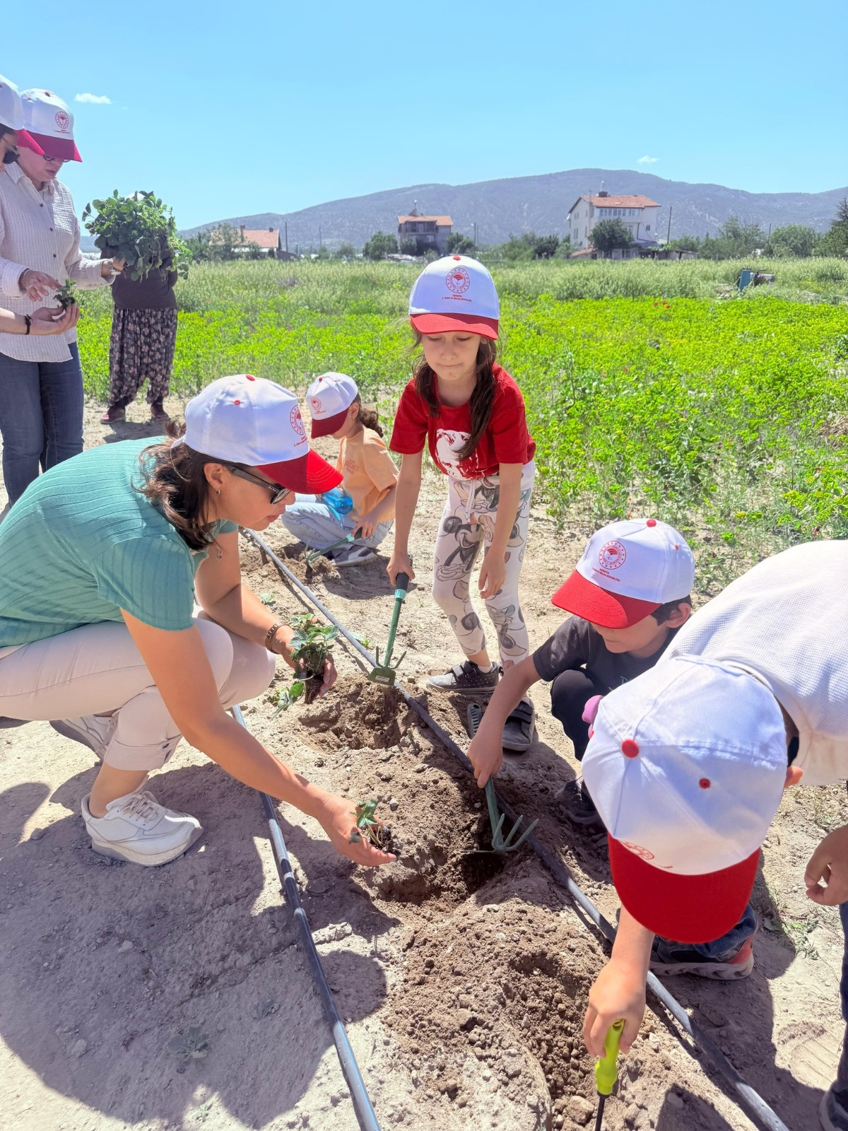Öğrencilere İyi Tarım Uygulamaları Anlatıldı3