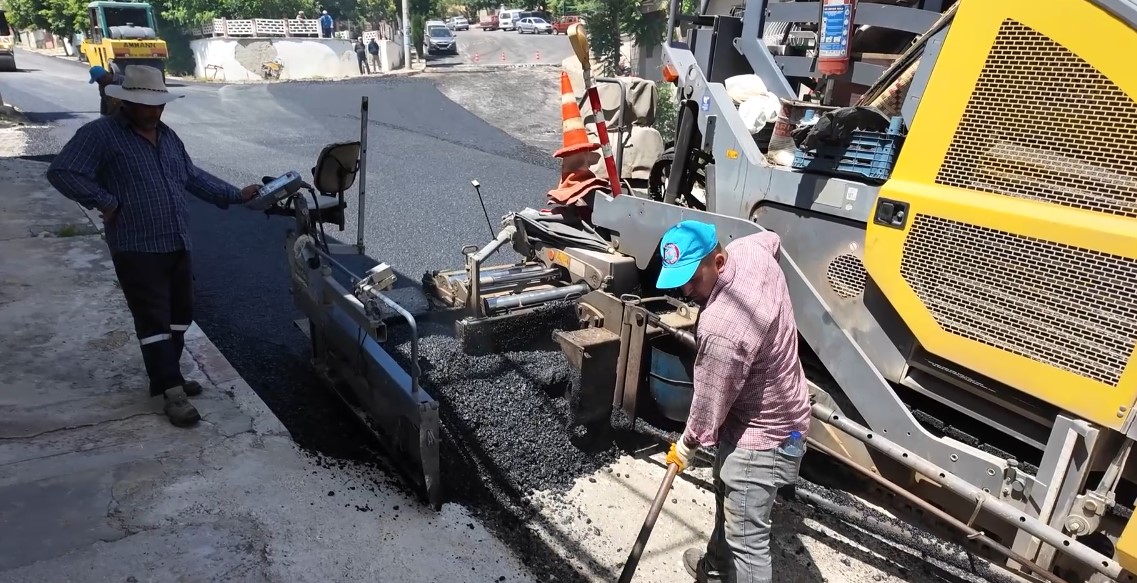 Asfalt Çalişmalari Sürüyor (4)