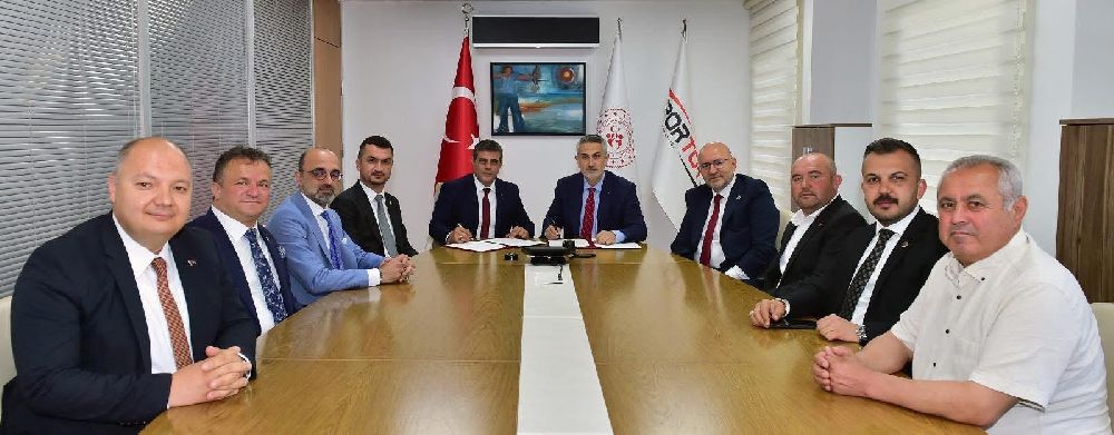 Burdur Gazi Stadı Yeniden İnşa Ediliyor! 2