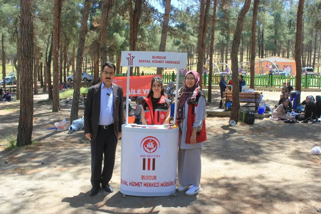 Burdur’da Kur’an Kursu Öğrencileri Ve Aileleri Şenlikte Buluştu! 4