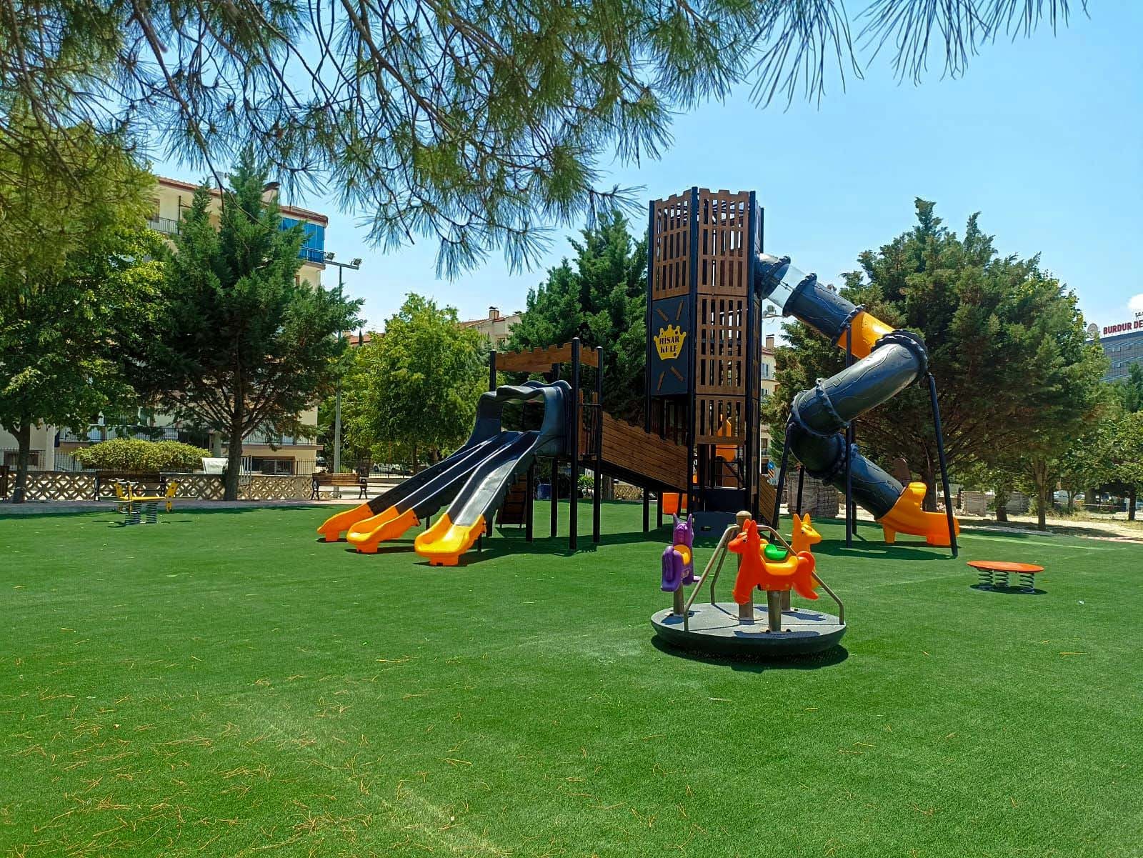 Burdur’da Parklar Yenileniyor! 1