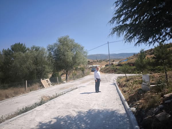 Çariksaraylar'da Tüm Mezarlik Yollari Yeni̇lendi̇ (1)