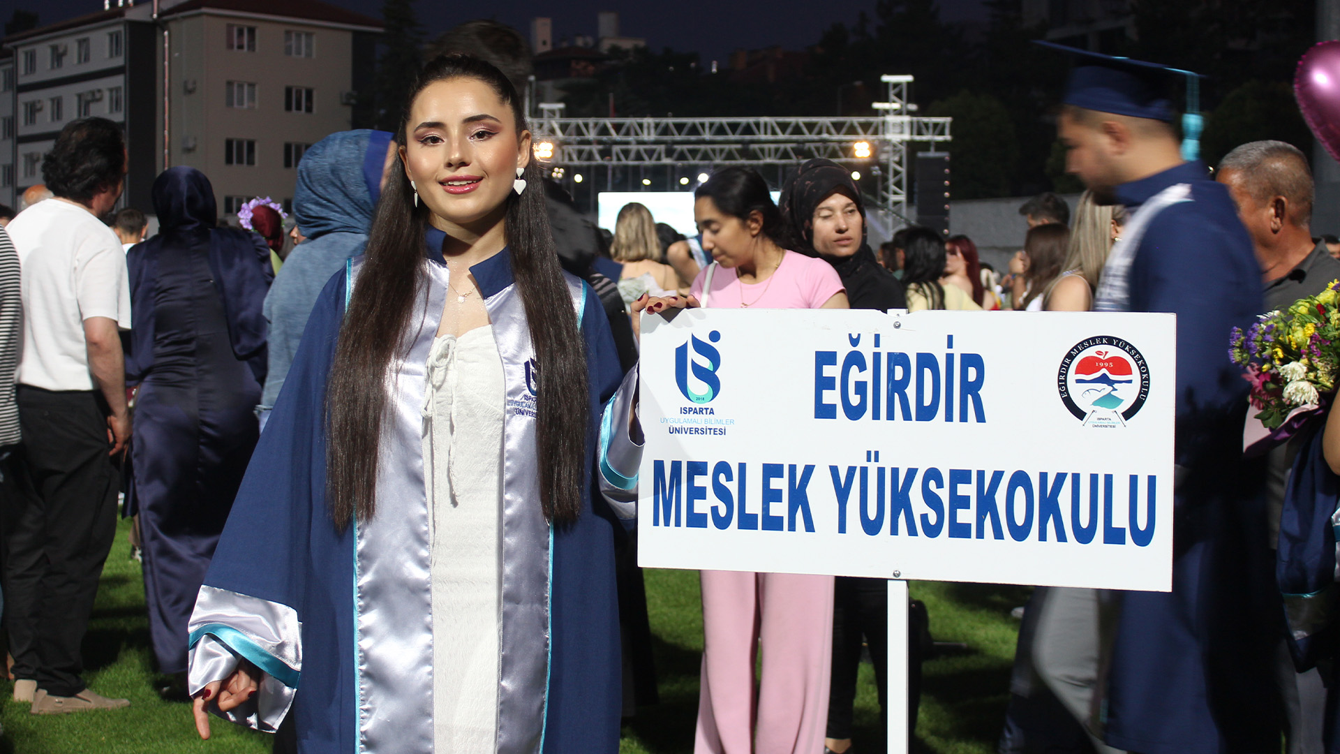 Eğirdir Meslek Yüksekokulu Muhasebe Ve Vergi Uygulamaları Bölümü Mezunu Damlanur Denizkuşu