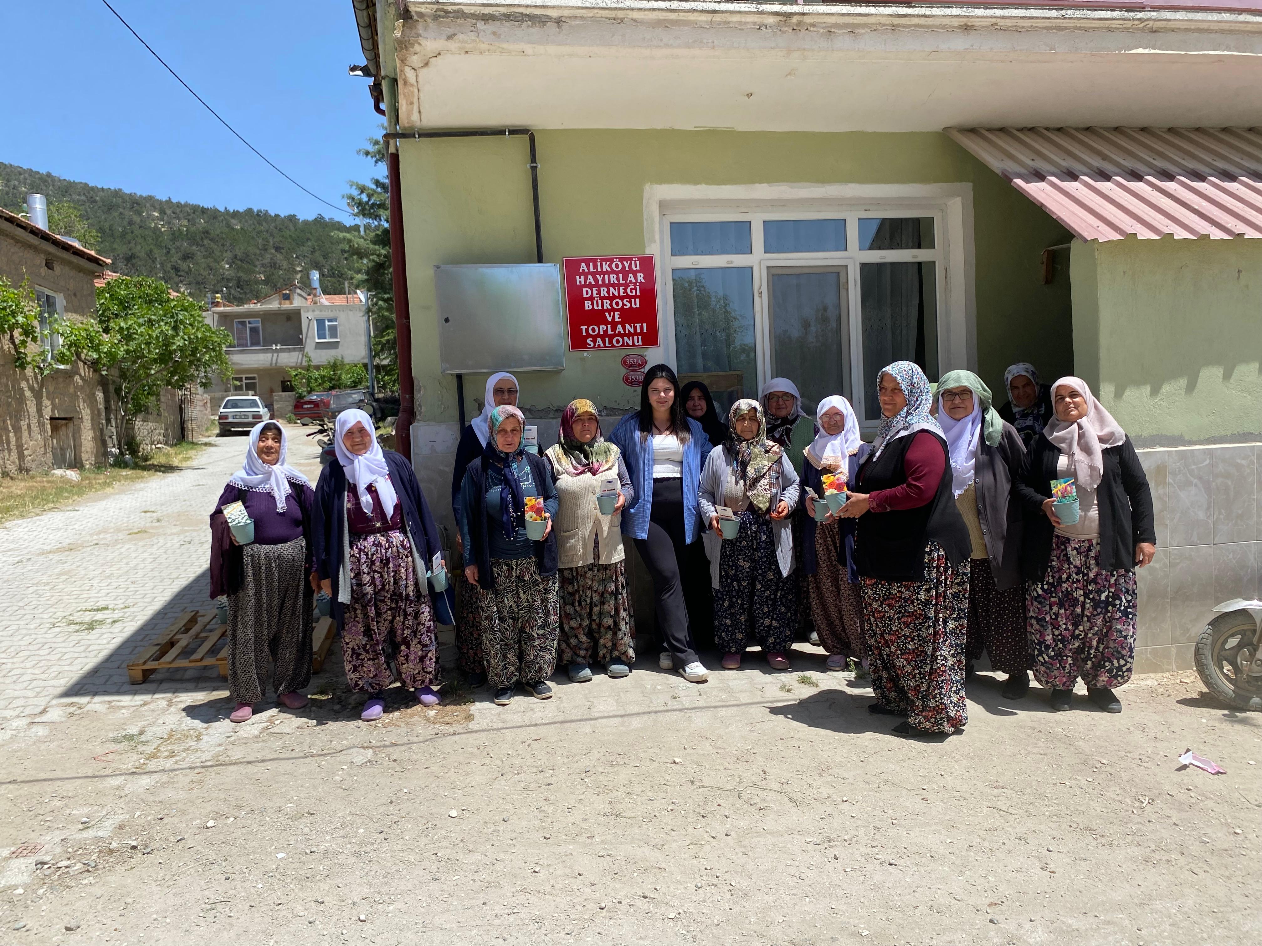 İletişim Fakültesi Öğrencilerinden Kırsalda Üç Aşamalı Sosyal Sorumluluk Projesi (3)