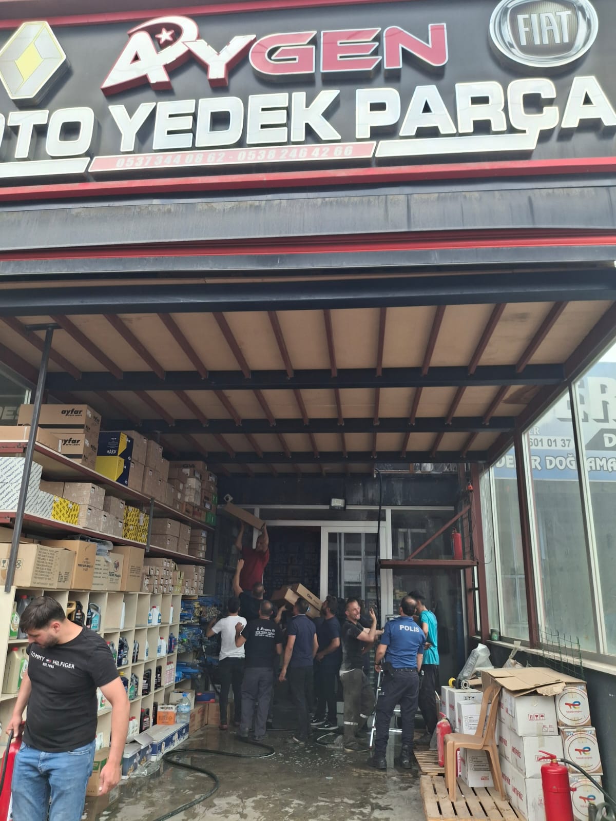 Isparta Yeni Sanayi Sitesi’nde Yangın Paniği (2)