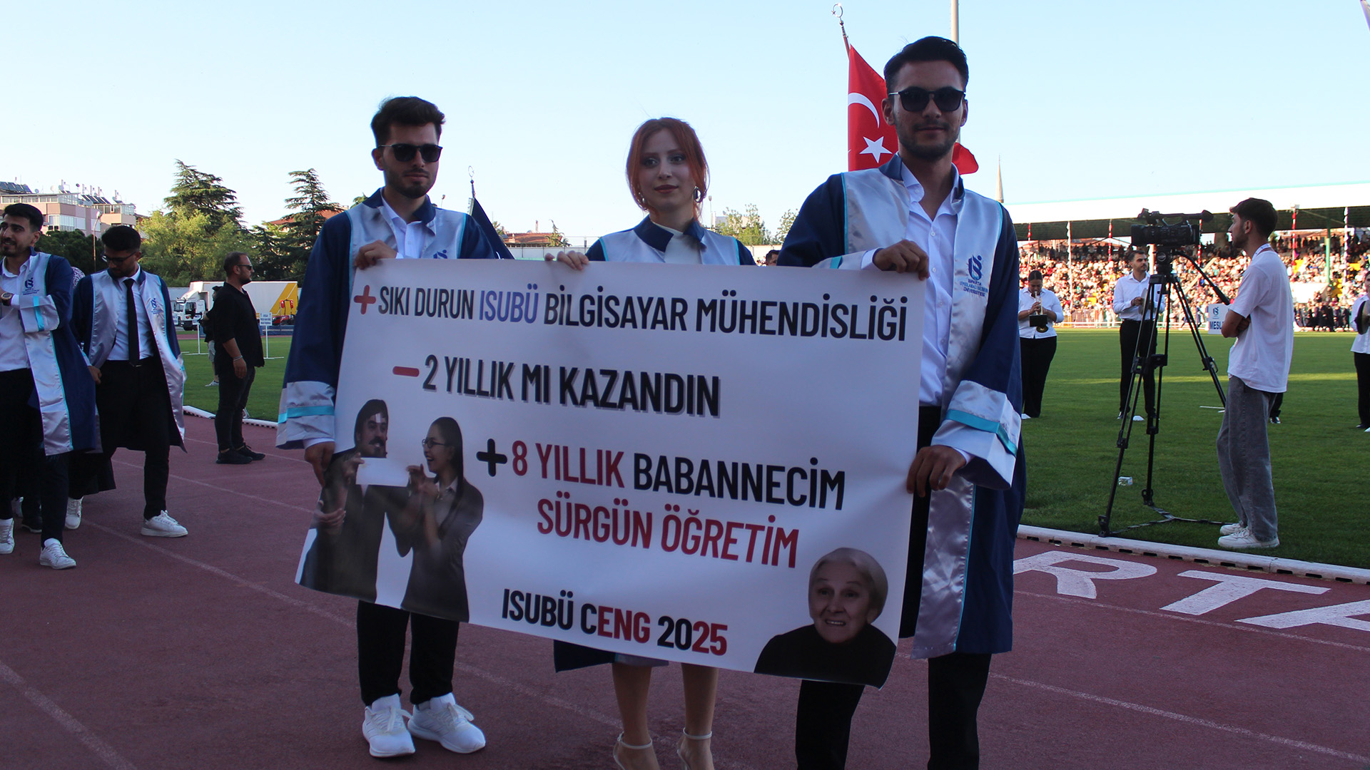 Isubü Mezuniyetinde Coşku Dolu Anlar Yaşandı (11)