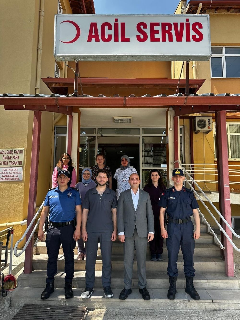 Kaymakam Karakaya’dan Polis, Asker Ve Şehit Ailesine Bayram Ziyareti 3
