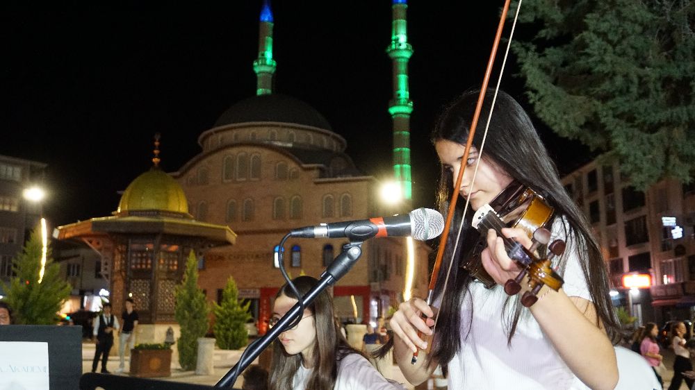 Küçük Yetenekler Büyük İşler Başardı Gölhisar’da Müzik Ve Kültür Şöleni 3