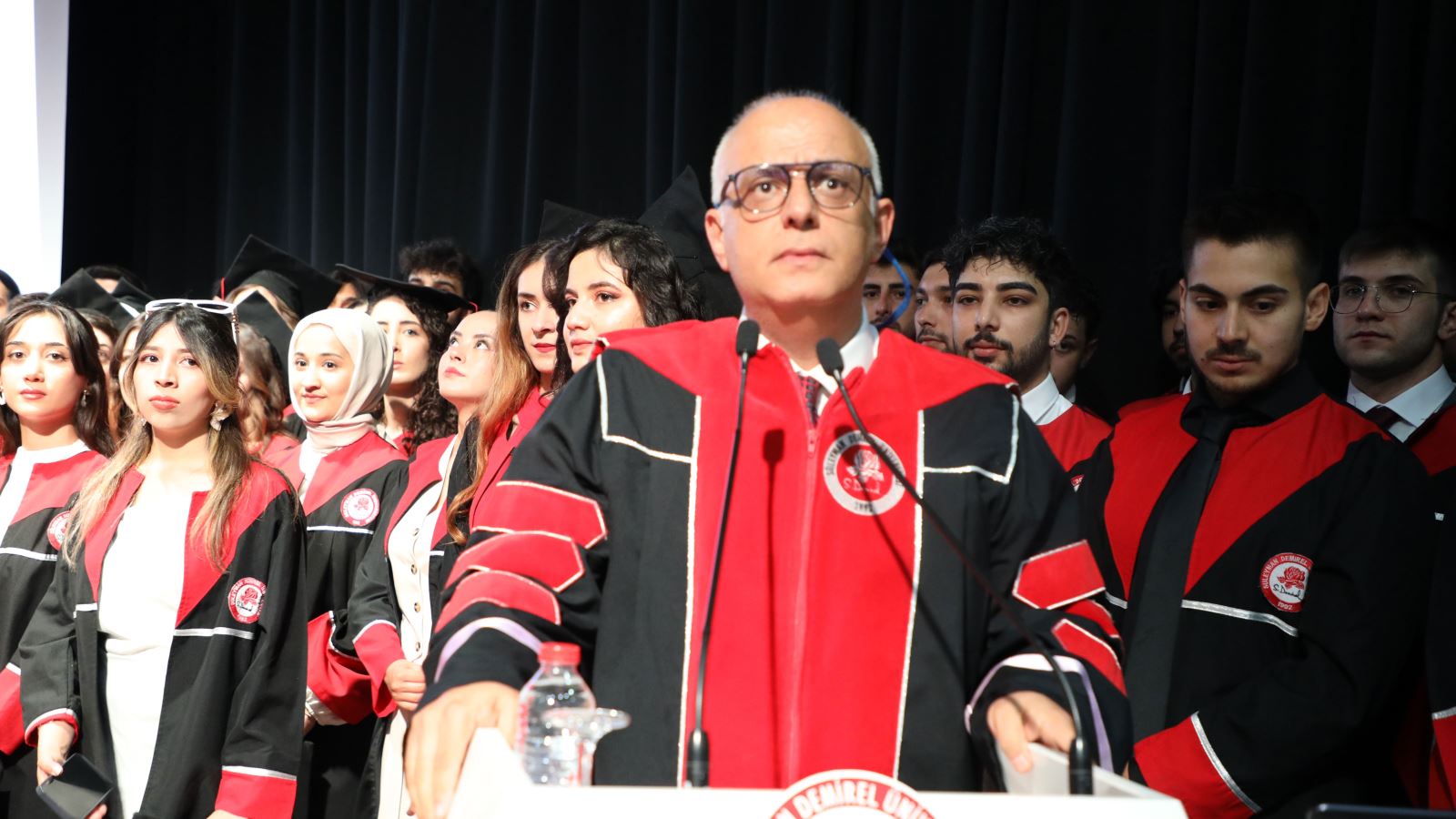 Sdü Diş Hekimliği Fakültesi 30. Yılında Mezunlarını Uğurladı (2)