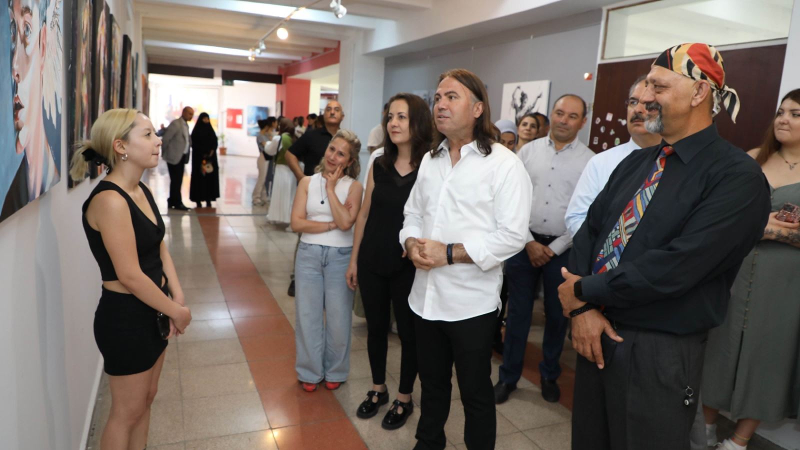 Sdü Güzel Sanatlar’da Renkli̇ Mezuni̇yet Sergi̇si̇ (1)