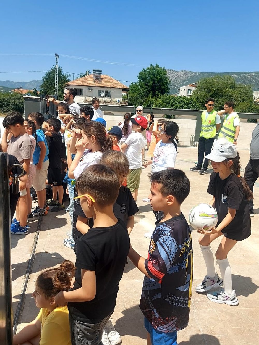 Thk’dan Bucak’ta Nefes Kesen Mezuniyet Gösterisi! 3