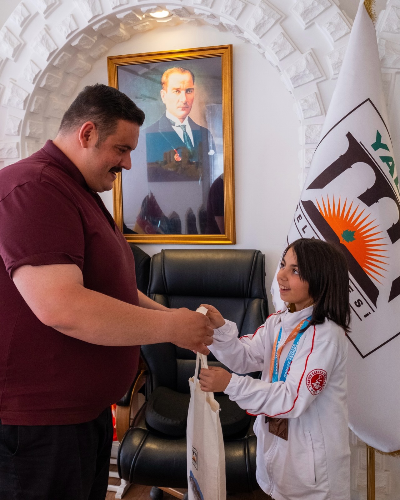 Yalvaç Beledi̇yesi̇ Karate Okulu Sporcusu Defne Sertel Balkan 3’Üncüsü Oldu (2)