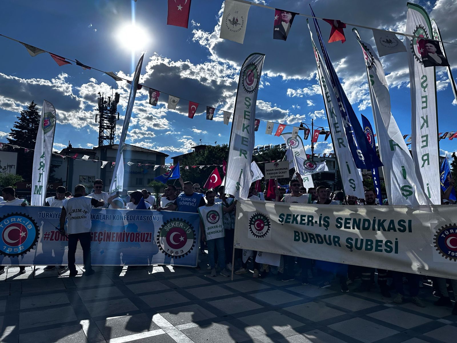 Burdur’da İşçiler Meydanlara İndi 4