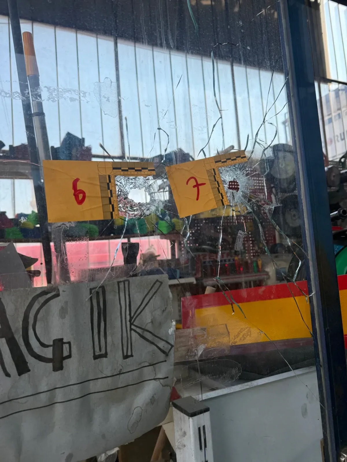 Gülpetek Sanayi̇ Si̇tesi̇’nde Hirdavatçiya Si̇lahli Saldiri (2)
