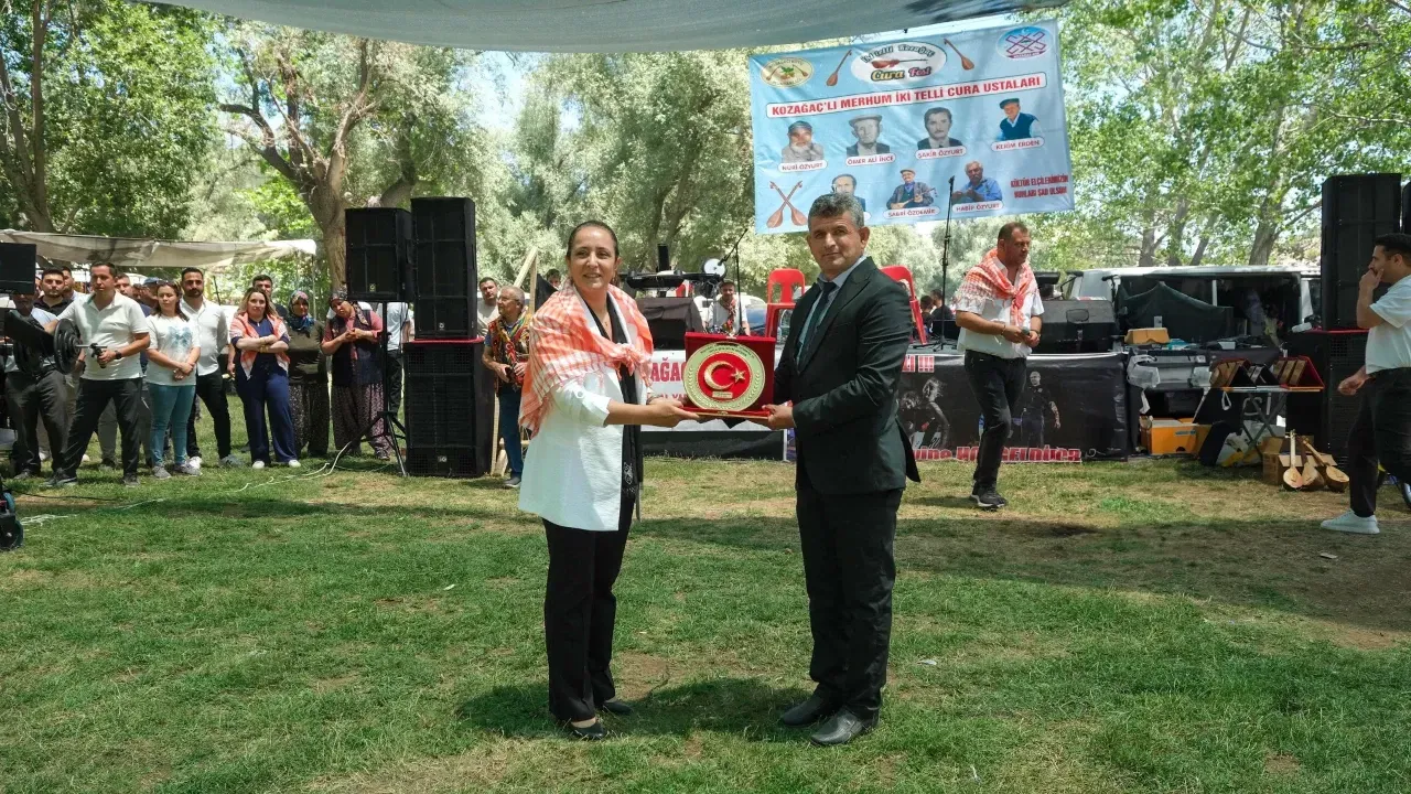 Kozağaç'ta Cura Ve Domates Şenliği Coşkusu! 25. Geleneksel Etkinlik Yoğun İlgi Gördü 5