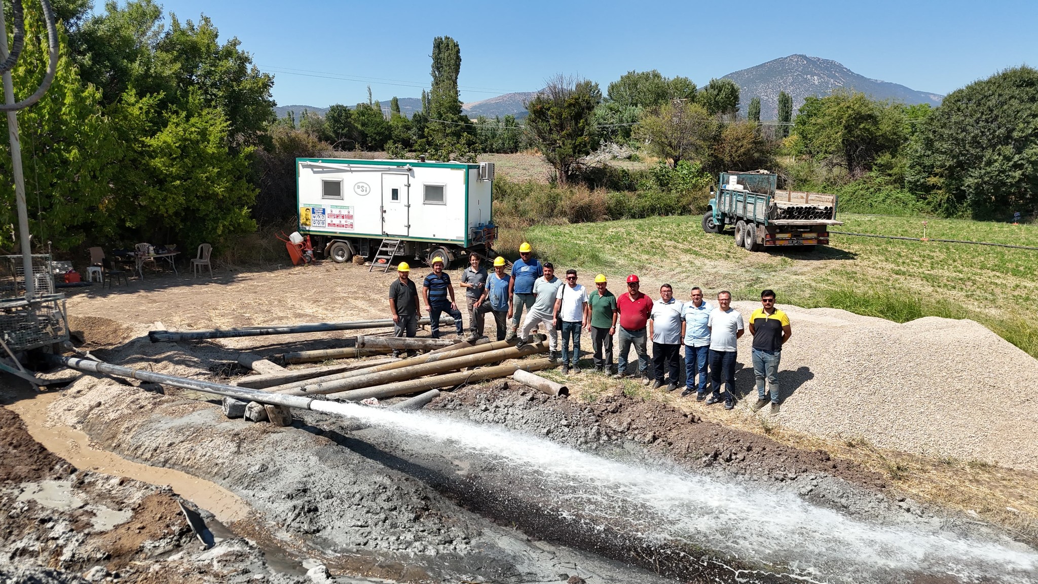 Burdur Karakent Köyü’nde Sondaj Kuyusu Yenileniyor-3