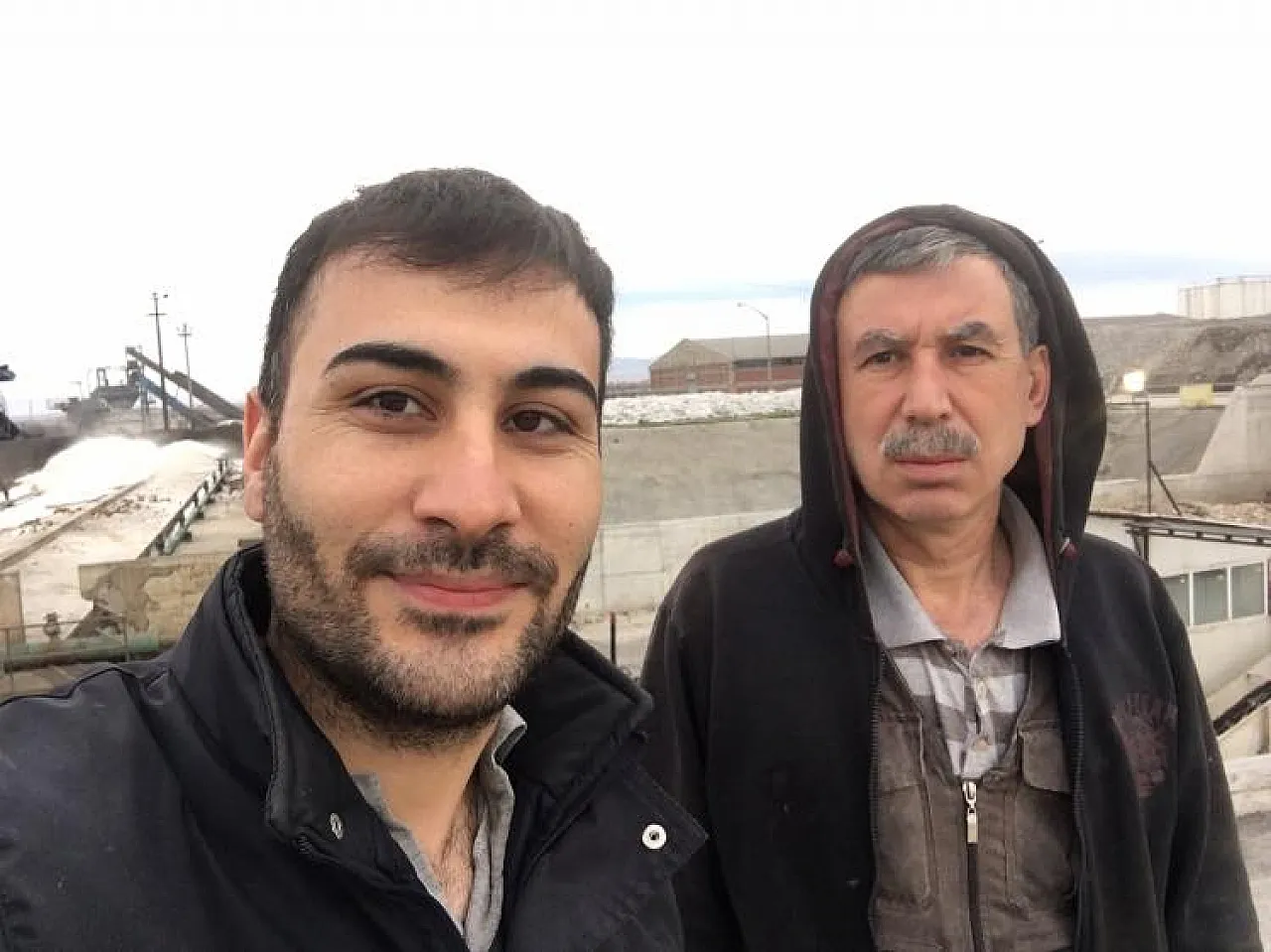 Afyon Şeker Fabri̇kasi’nda İşçi̇ Boynuna Demi̇r Parçasi İsabet Etti̇-1