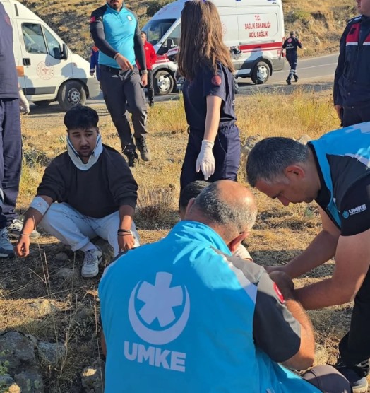 Afyonkarahisar’da Trafik Kazası 3 Yaralı (3)