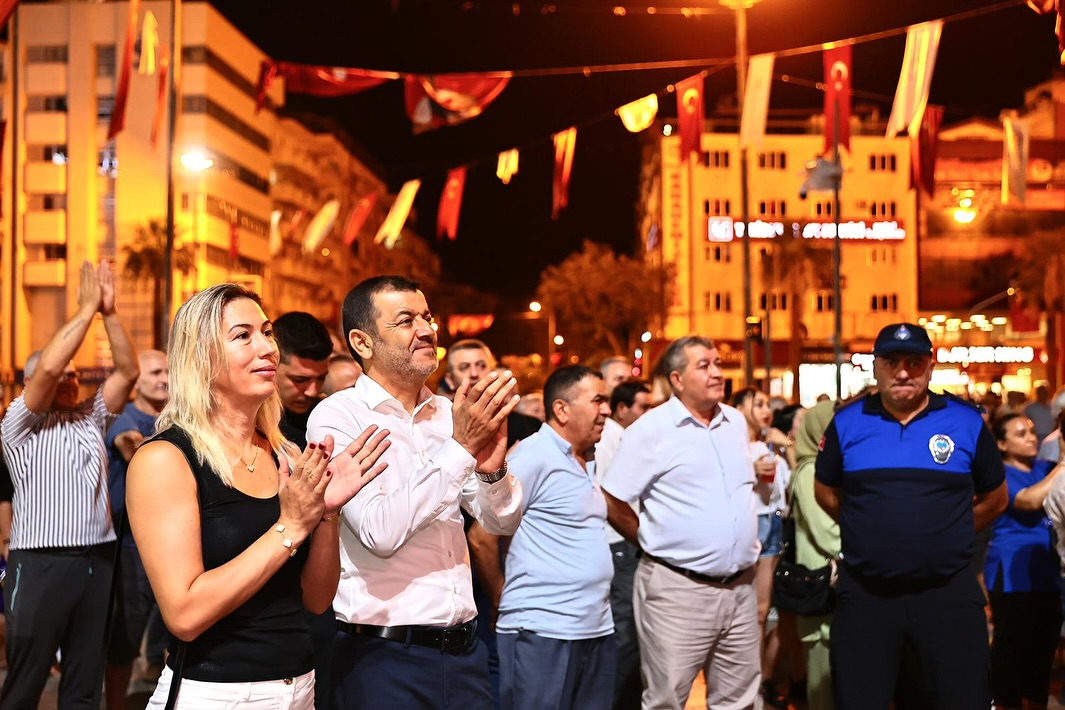 Denizli’de “Sahne Senin” Etkinliği Coşkuyla Gerçekleşti (1)