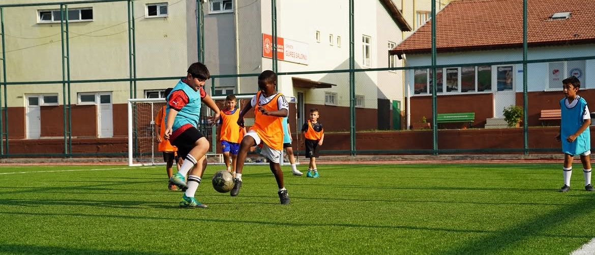 Gsb Spor Okullarında Futbol Heyecanı! (2)