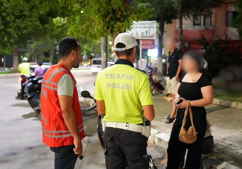 Isparta’da Parklarda Sıkı Denetim (1)