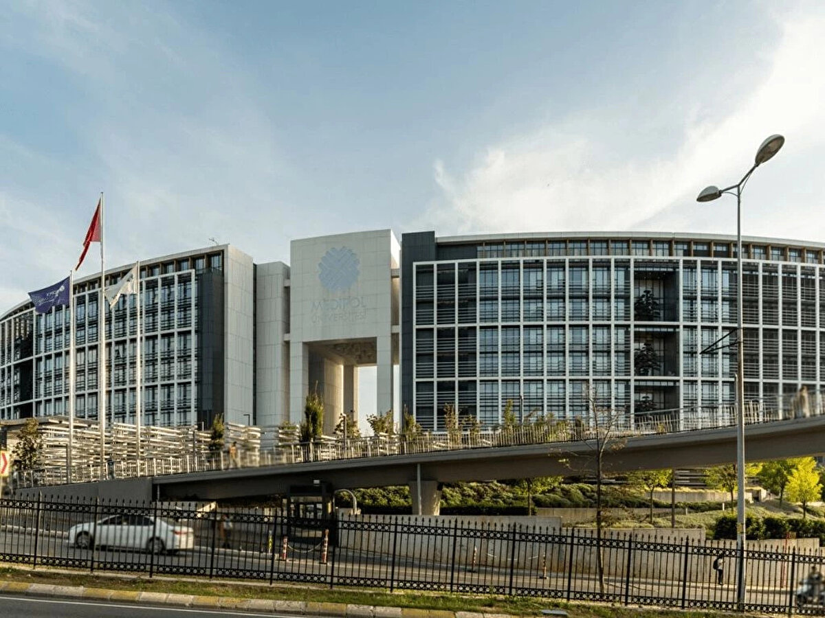İstanbul Medipol Üniversitesi