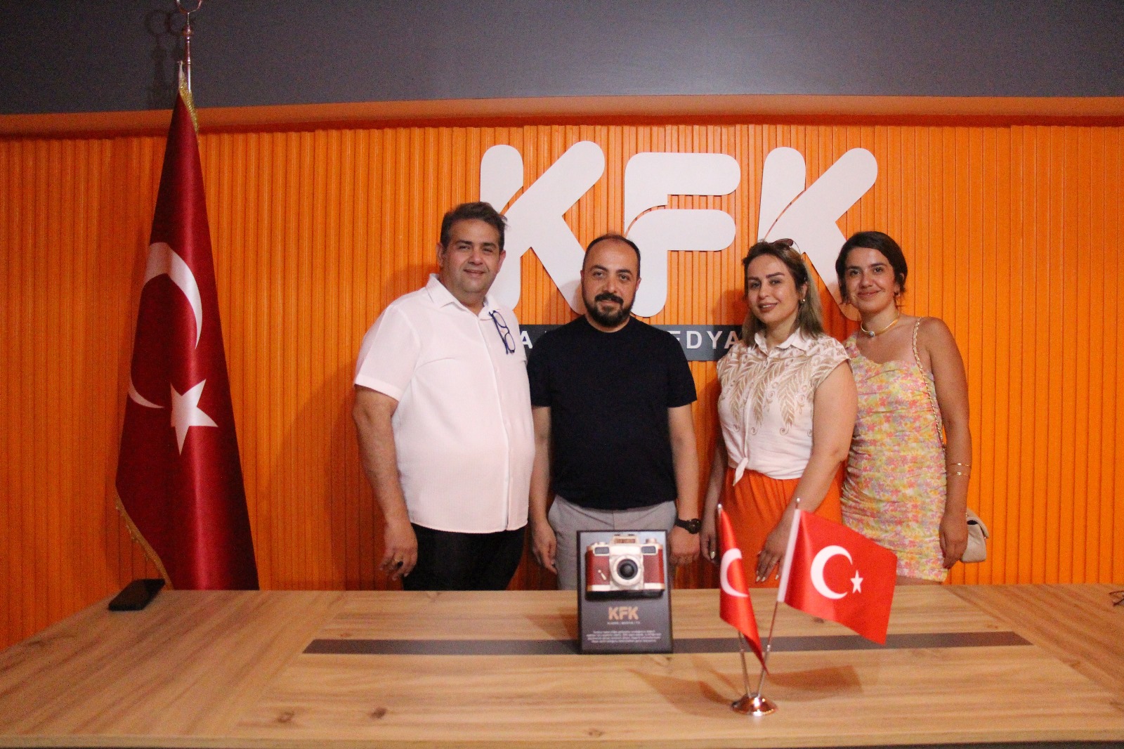 Safa Group Başkanı Safavardi’den Kfk Medya’ya Ziyaret (4)