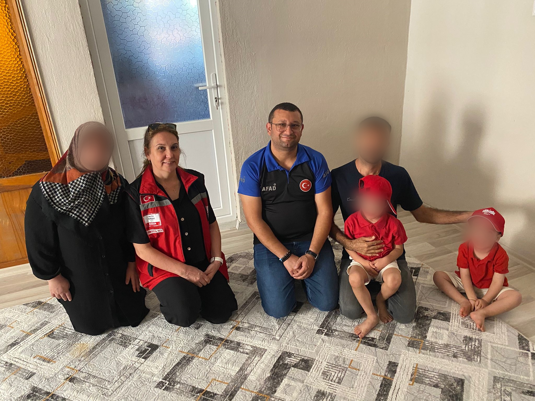 Burdur’da özel gereksinimli bireylere evde afet eğitimi-2